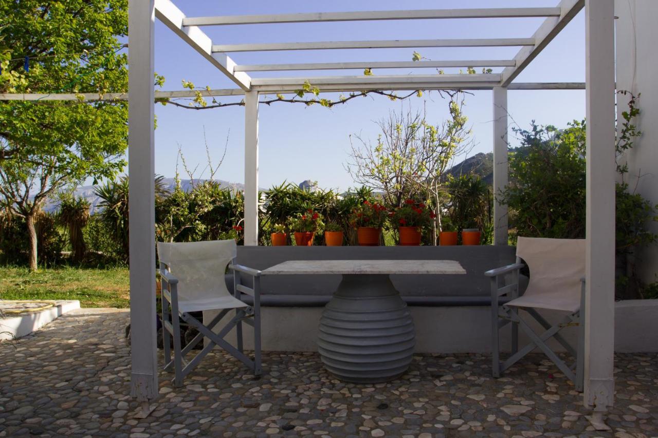 Villa Mantalena Skyros Exterior photo