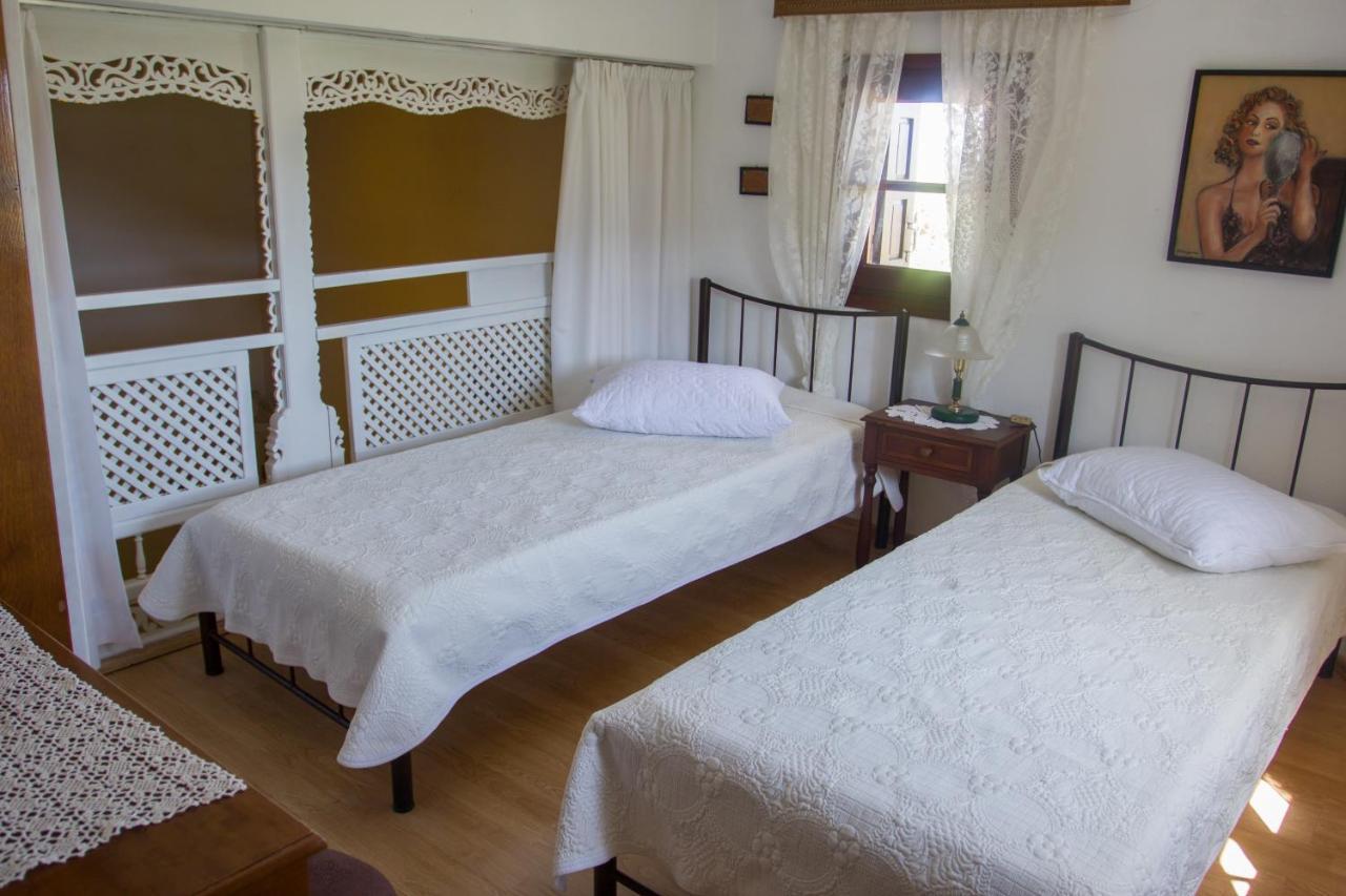 Villa Mantalena Skyros Exterior photo