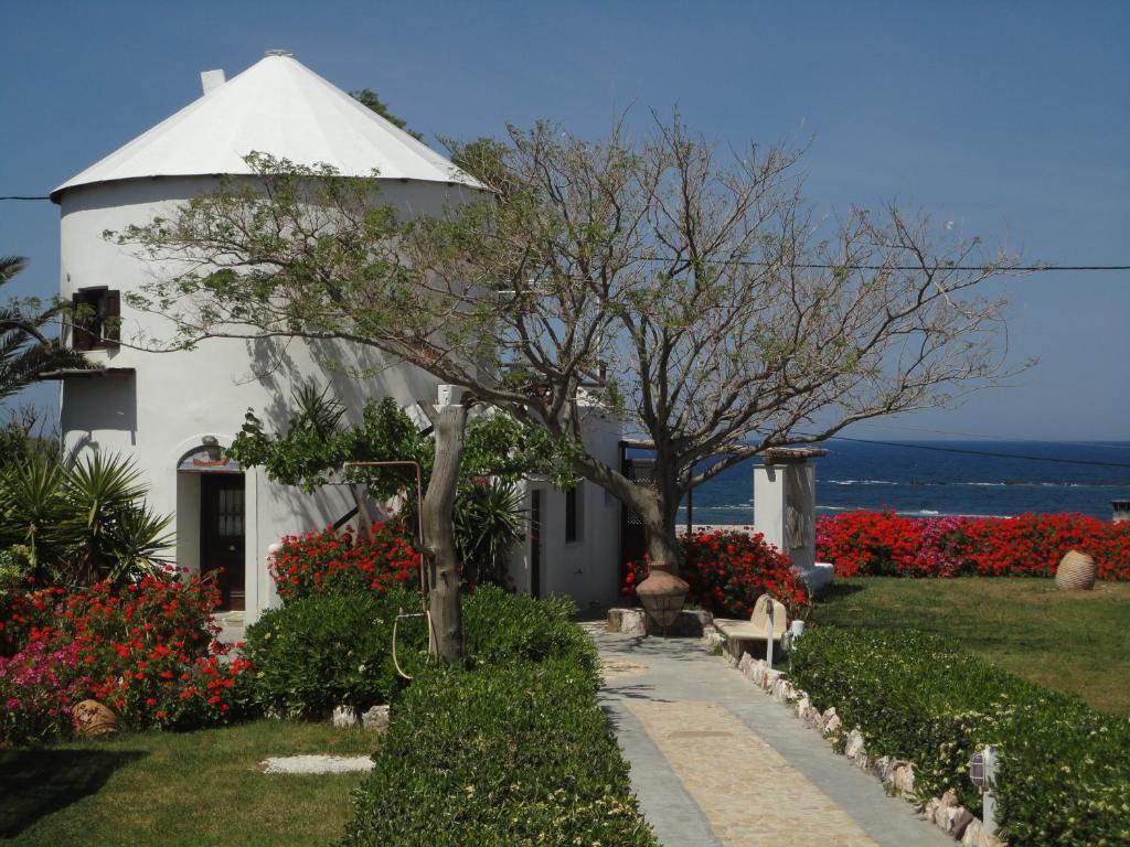 Villa Mantalena Skyros Exterior photo