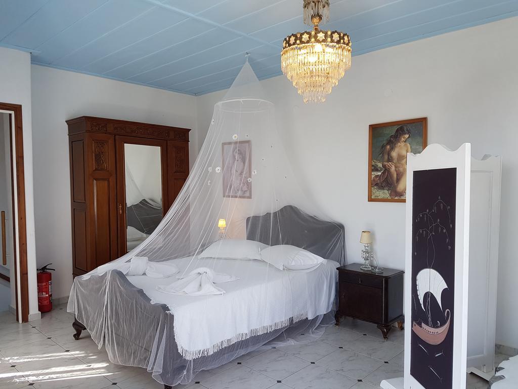 Villa Mantalena Skyros Exterior photo